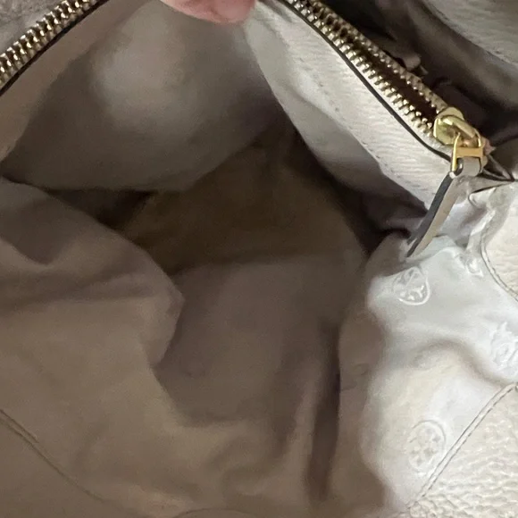 Tory Burch pebbled  Leather Bag - Picture 7 of 10